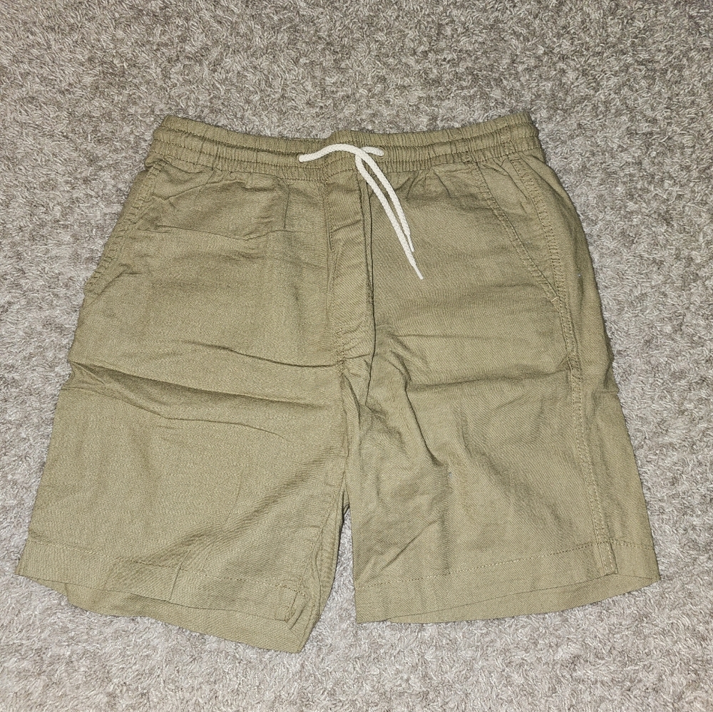Men's woven shorts size small